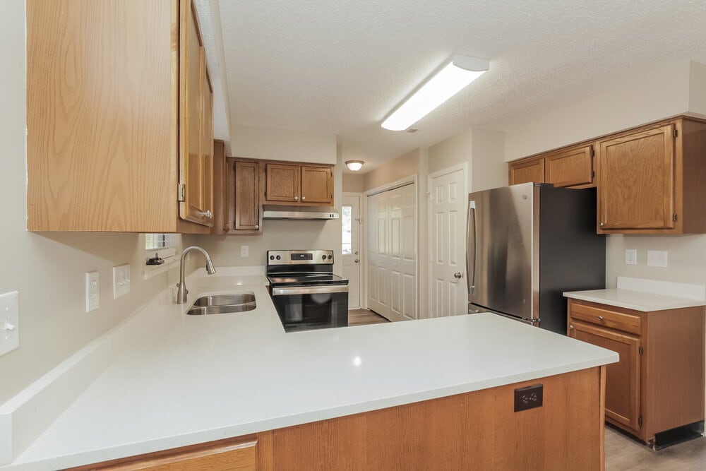Building Photo - 5013 Farmview Dr