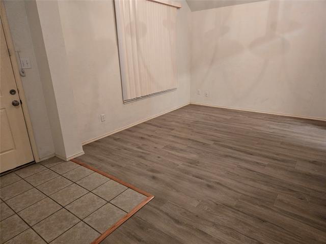 Building Photo - 606 Zollman Ct