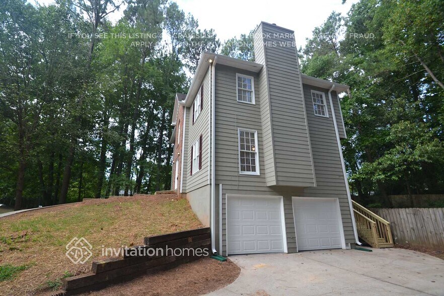 Building Photo - 3375 Dogwood Dr