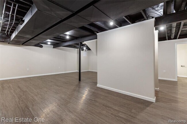 Building Photo - 5842 Marble Dr