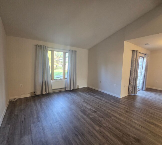 Building Photo - Desirable South Whitehall Township Townhome