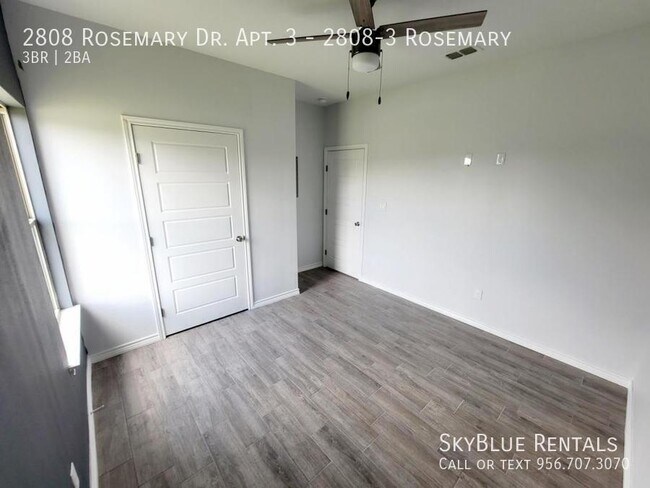 Building Photo - 2808 Rosemary Dr