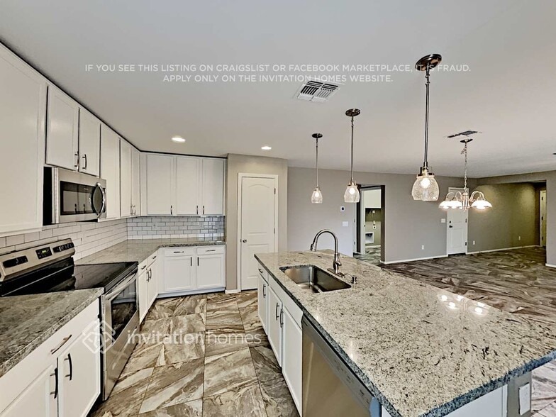 Building Photo - 16633 W Culver St