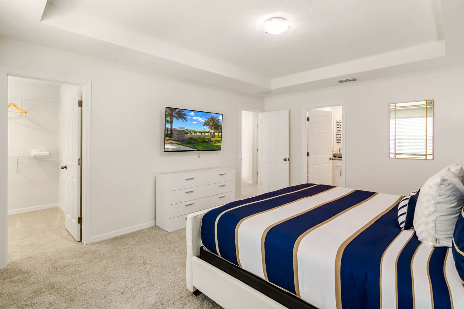 Building Photo - 1828 Tropical Palms Cir