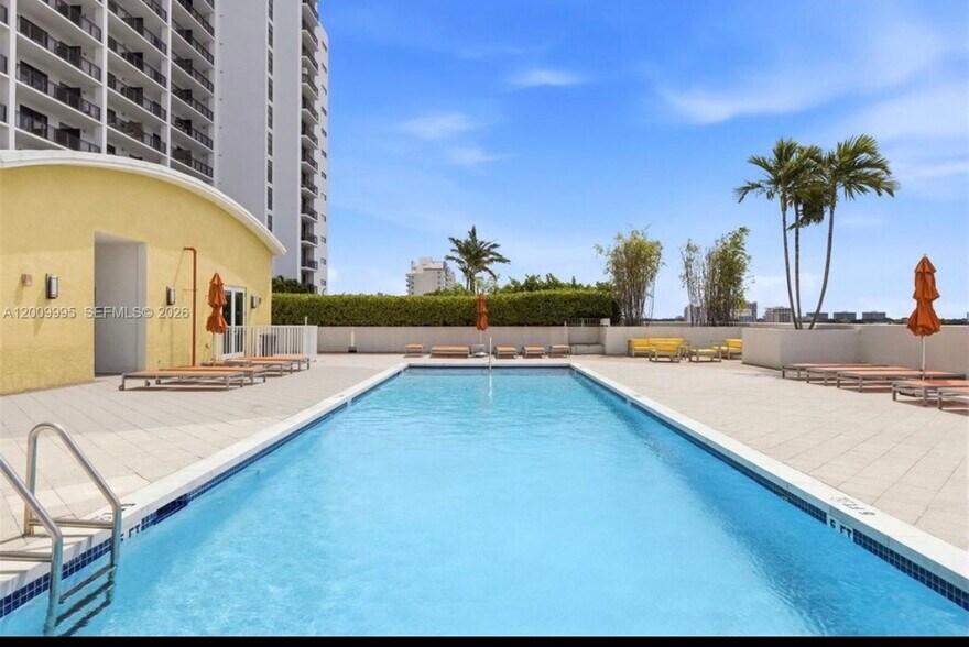 Building Photo - 3180 Coral Way