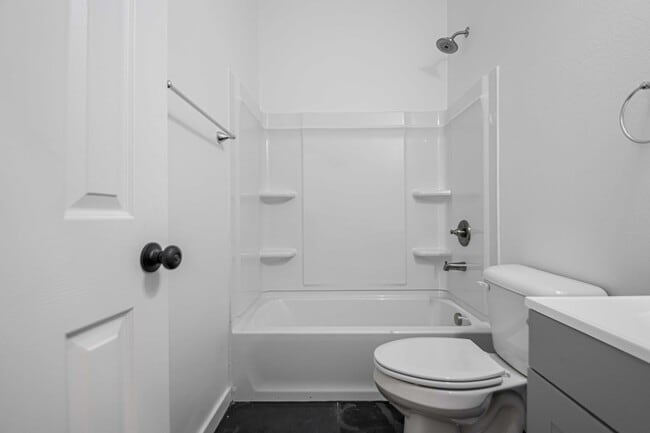 Building Photo - 214 S Park St