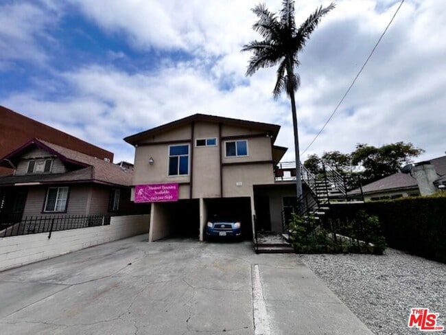 Building Photo - 1336 W 37th Dr