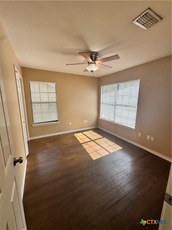 Building Photo - 902 Fern Ln