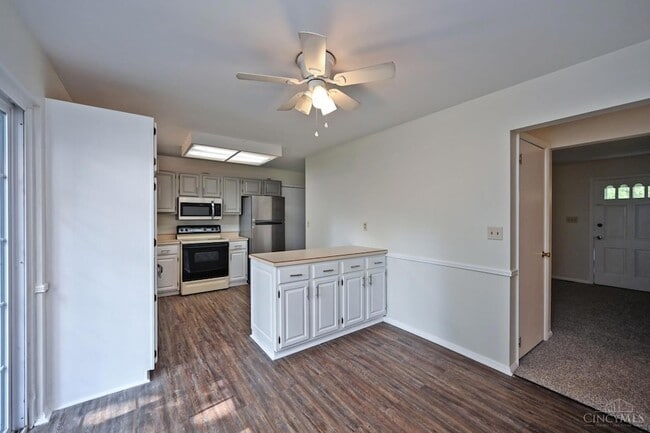 Building Photo - 1582 Turquoise Dr