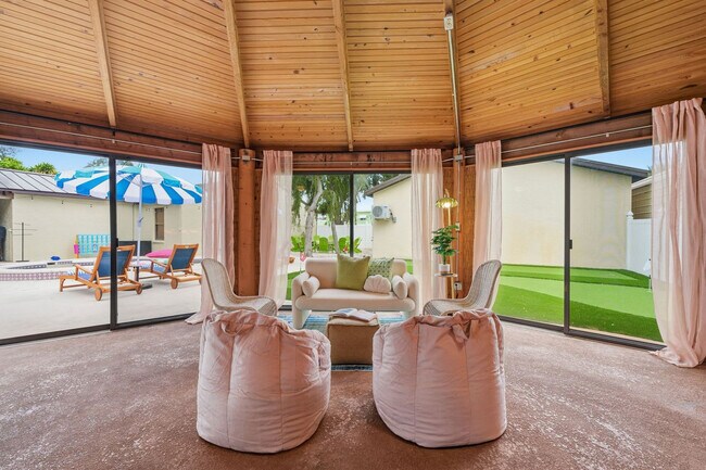 Building Photo - 11988 117th St N