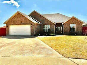 Building Photo - 3 bedroom 2 bath home in Centerton, 2 car ...