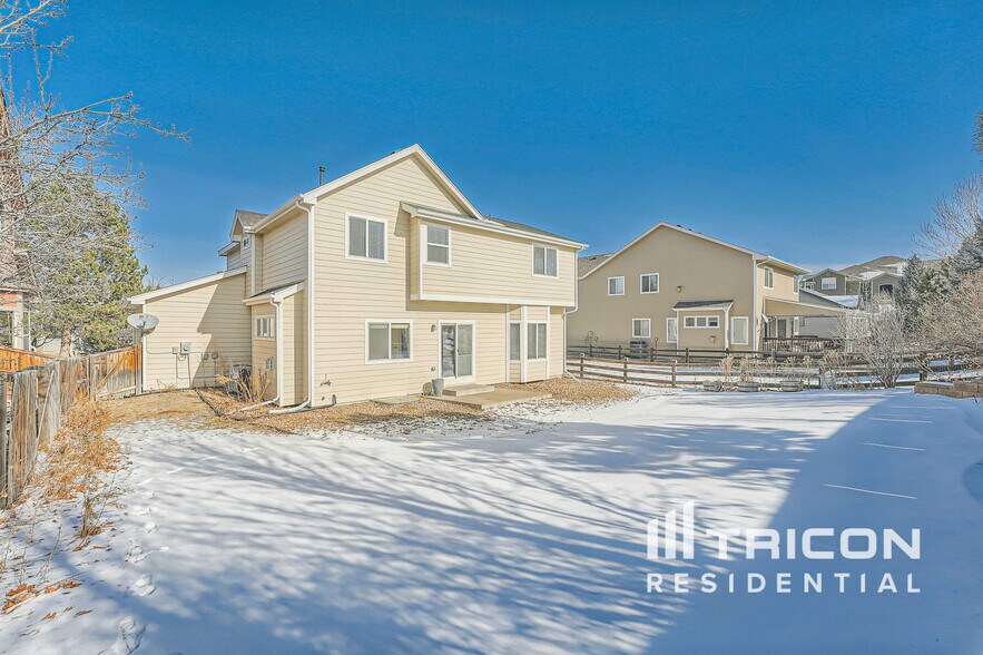 Building Photo - 1220 Sunset Way