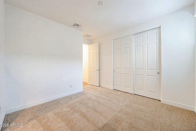 Building Photo - 14766 West Honeysuckle Dr