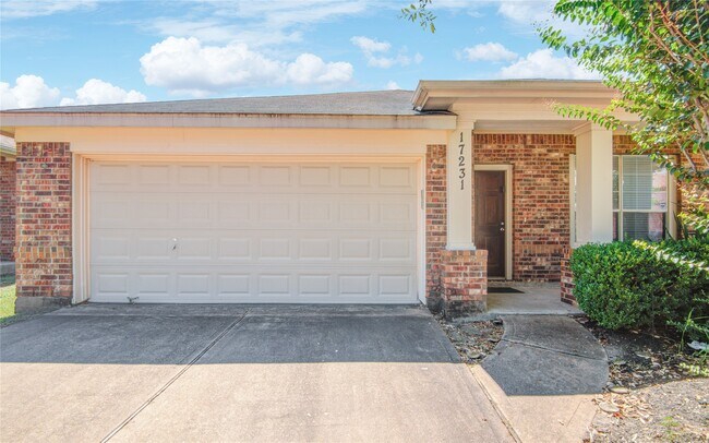 Building Photo - 17231 Hollow Sands Ct