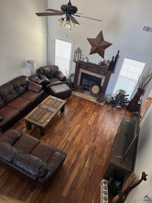 Building Photo - 305 Taylor Elaine Dr