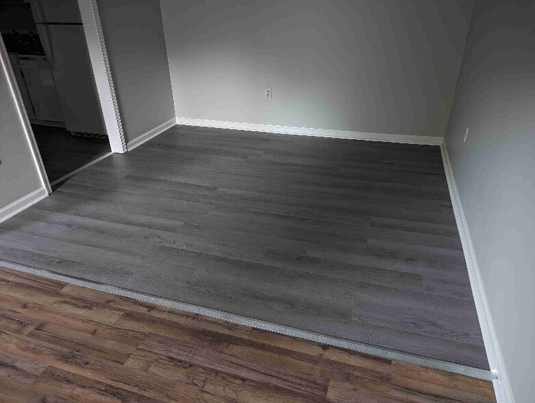 Building Photo - 103 Molloy Ct