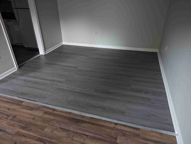 Building Photo - 106 Molloy Ct