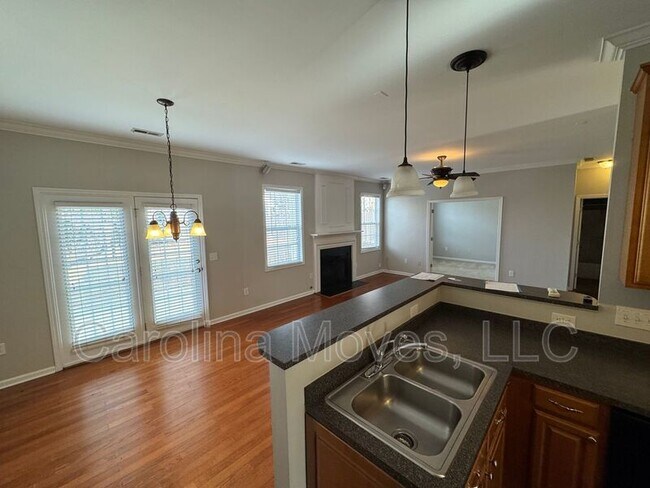 Building Photo - 104 Shairpin Ln