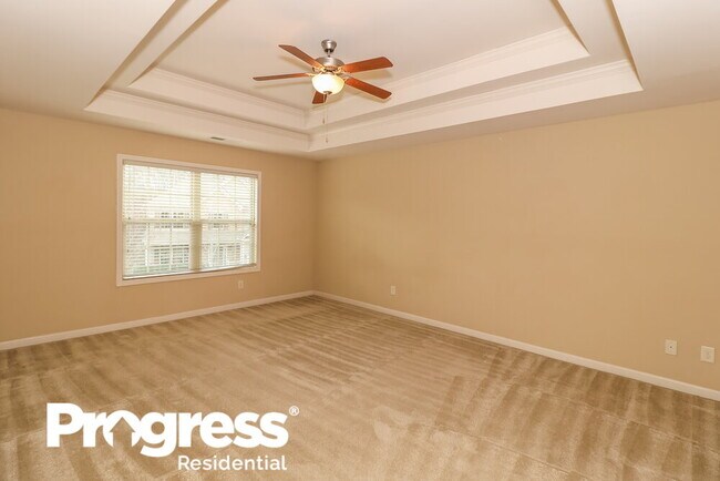 Building Photo - 831 Collingsworth Ln NE