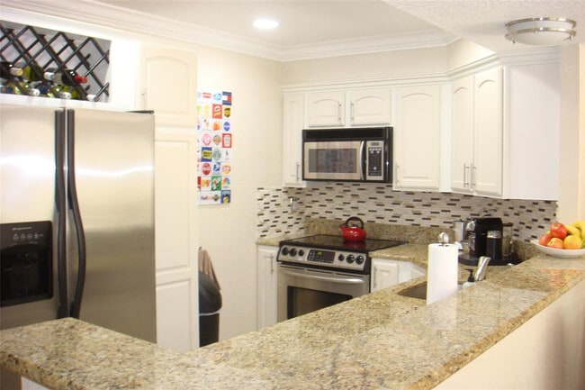 Building Photo - 1515 E Broward Blvd