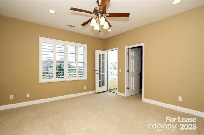 Building Photo - 405 Halyard Ln