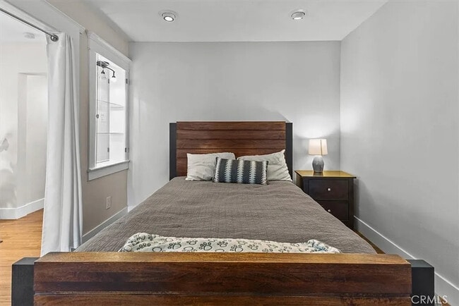 Building Photo - 228 Jacaranda Pl