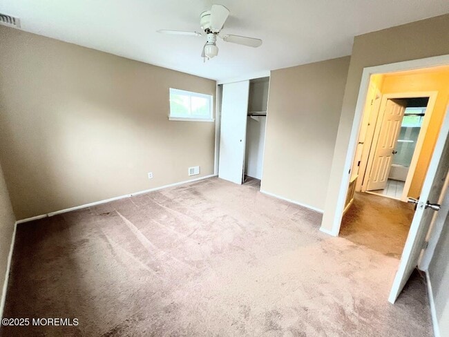 Building Photo - 43 Mercury Cir