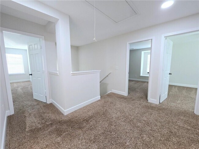 Building Photo - 1273 Lanier Springs Dr NE