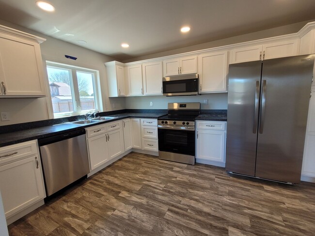 Building Photo - Newly renovated 2 Bedroom Townhome Gordonville