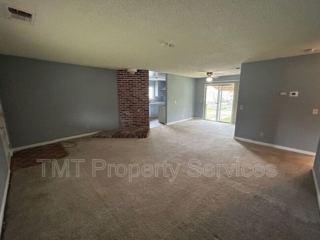 Building Photo - 1315 I St