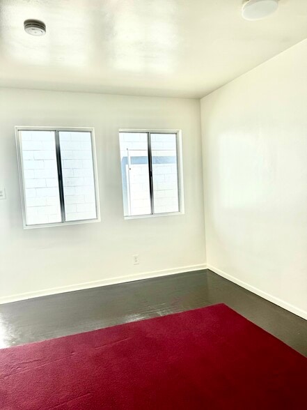 Building Photo - 13429 Beach Ave