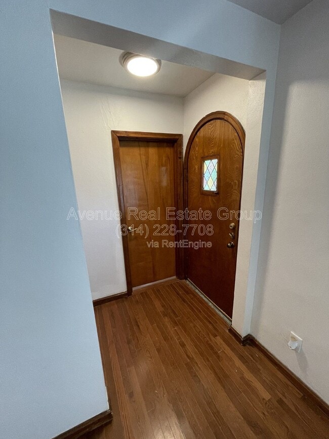 Building Photo - 2944 Moniteau Dr