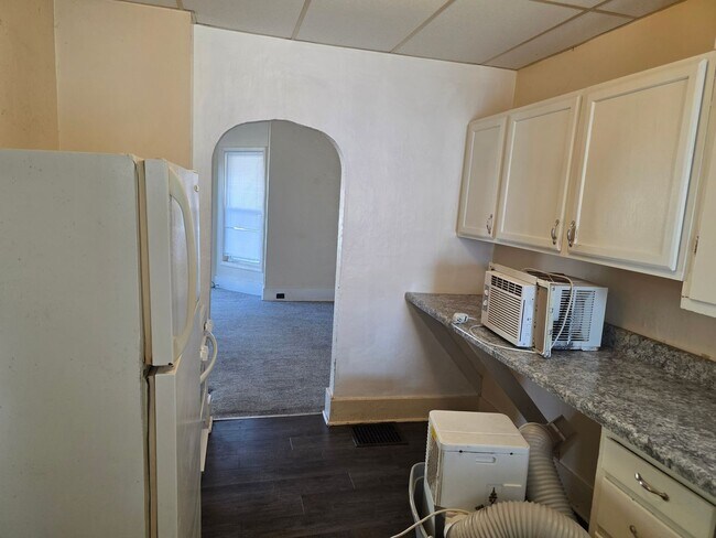 Building Photo - 204-208 N Fort Wayne St