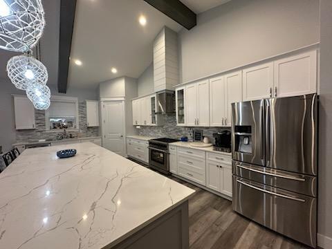 Building Photo - 104 Second Ave SW