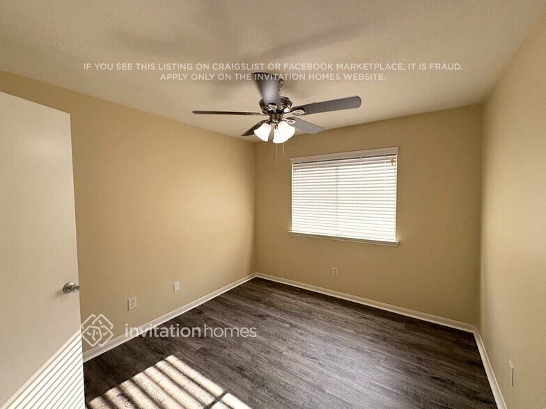 Building Photo - 10714 Estelle Cir