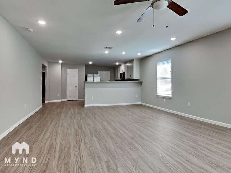 Building Photo - 3109 Kay St