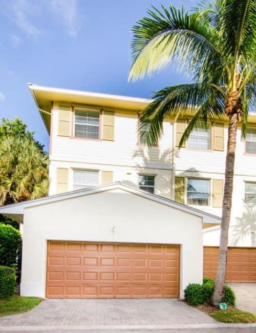 Building Photo - 4324 Main St