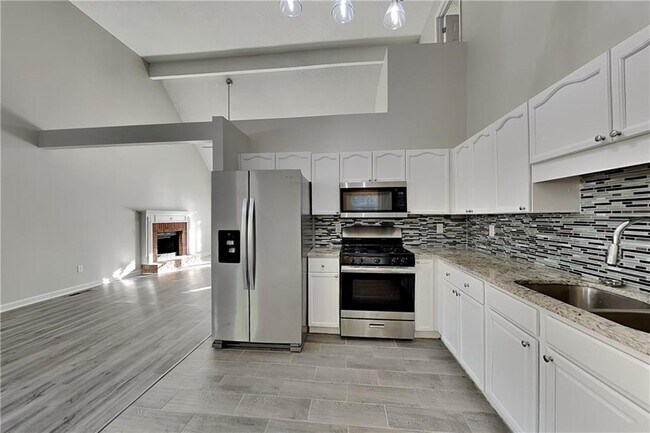 Building Photo - 295 Johnston's Dr