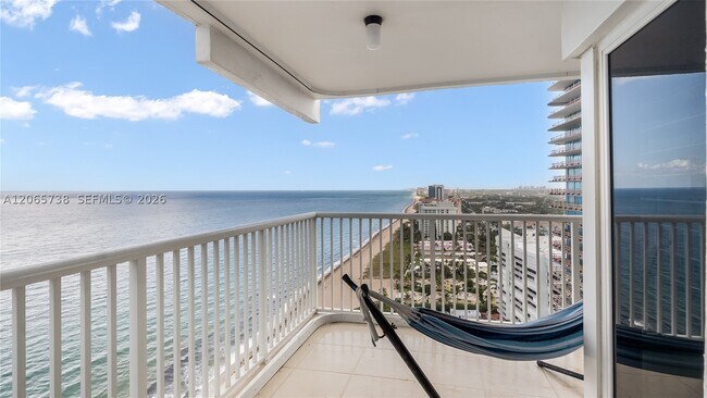 Building Photo - 1370 S Ocean Blvd