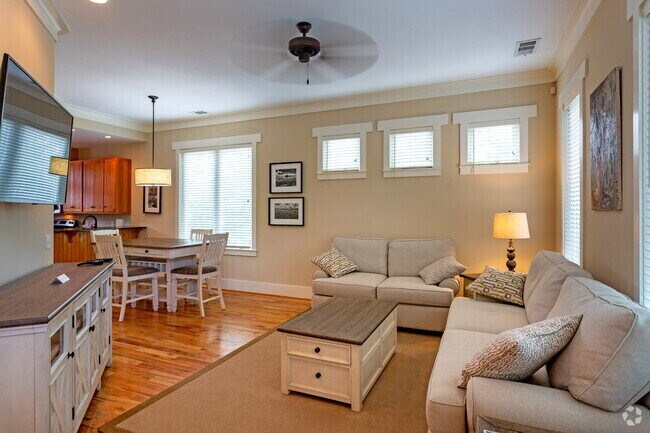 Building Photo - 3 bed/3 bath Luxury Townhouse Walking Distance to FSU Campus! Available Fall 2026!