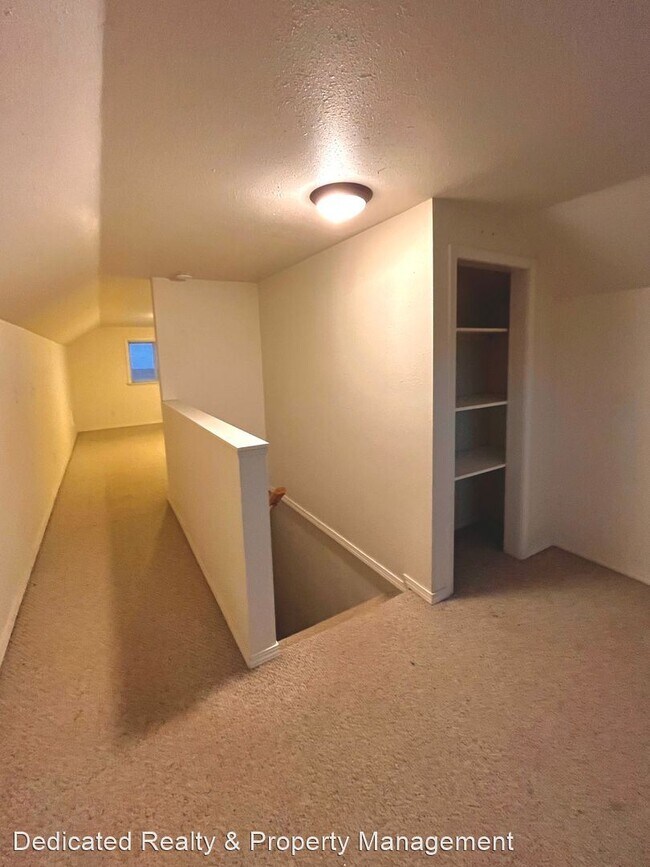 Building Photo - 2 br, 1 bath House - 261 Wilcox Rd.