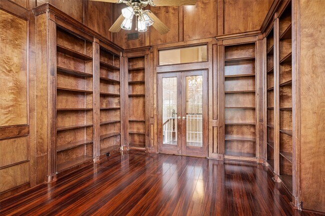 Building Photo - 3311 El Dorado Blvd