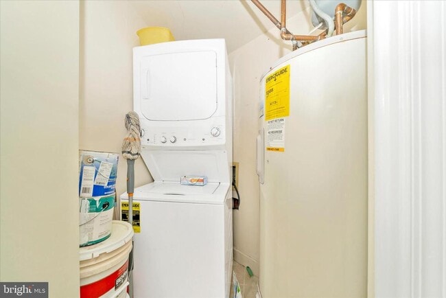 Building Photo - 1080 Wisconsin Ave NW