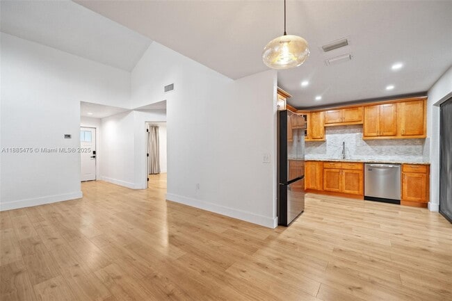 Building Photo - 6633 NW 179th Terrace