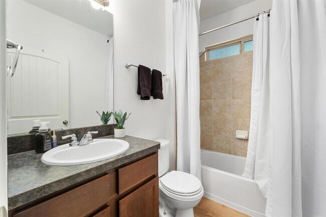 Building Photo - 4613 Graceful Ln