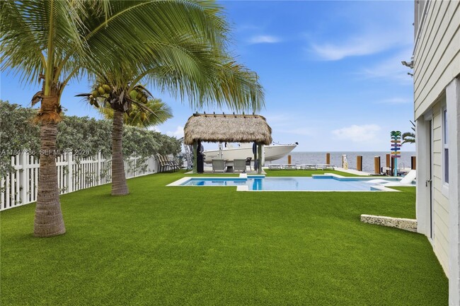 Building Photo - 235 Tavernier Dr