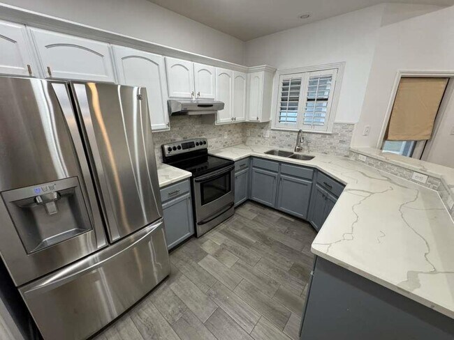 Building Photo - 2064 Lima Loop