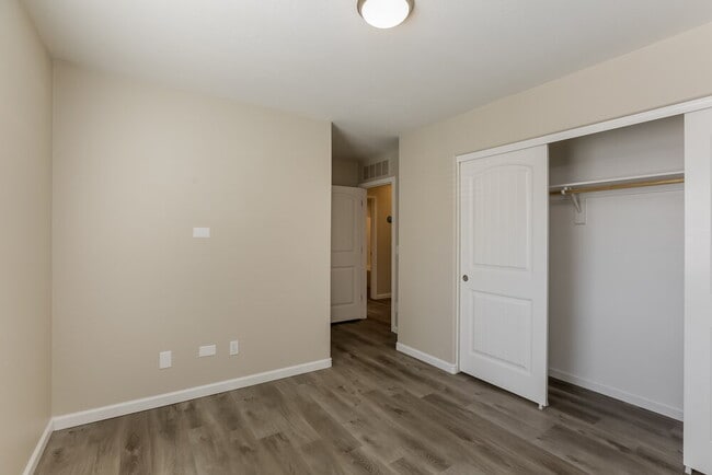Building Photo - 10225 W Camelback Rd
