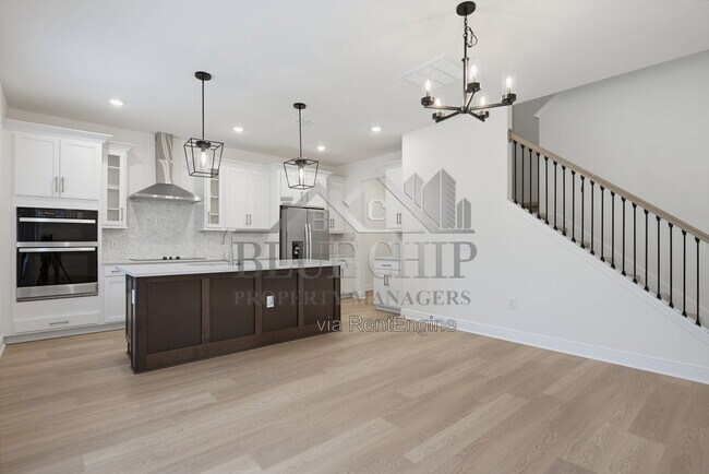Building Photo - 1217 Pampus Dr
