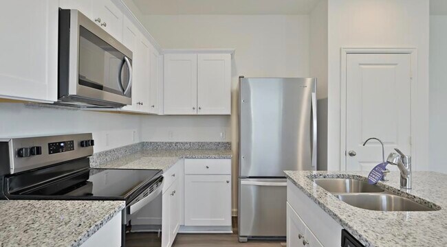 Building Photo - 583 Firemoon St